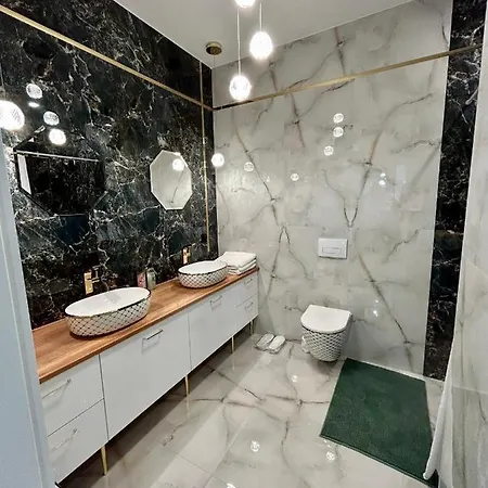 Premium Exclusive Apartment Nowy Dwor Mazowiecki